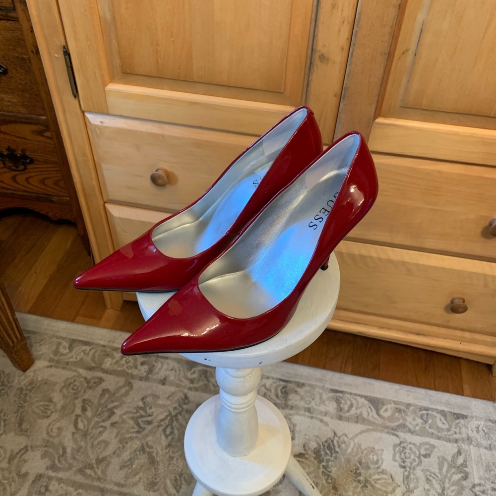 Guess patent leather heels